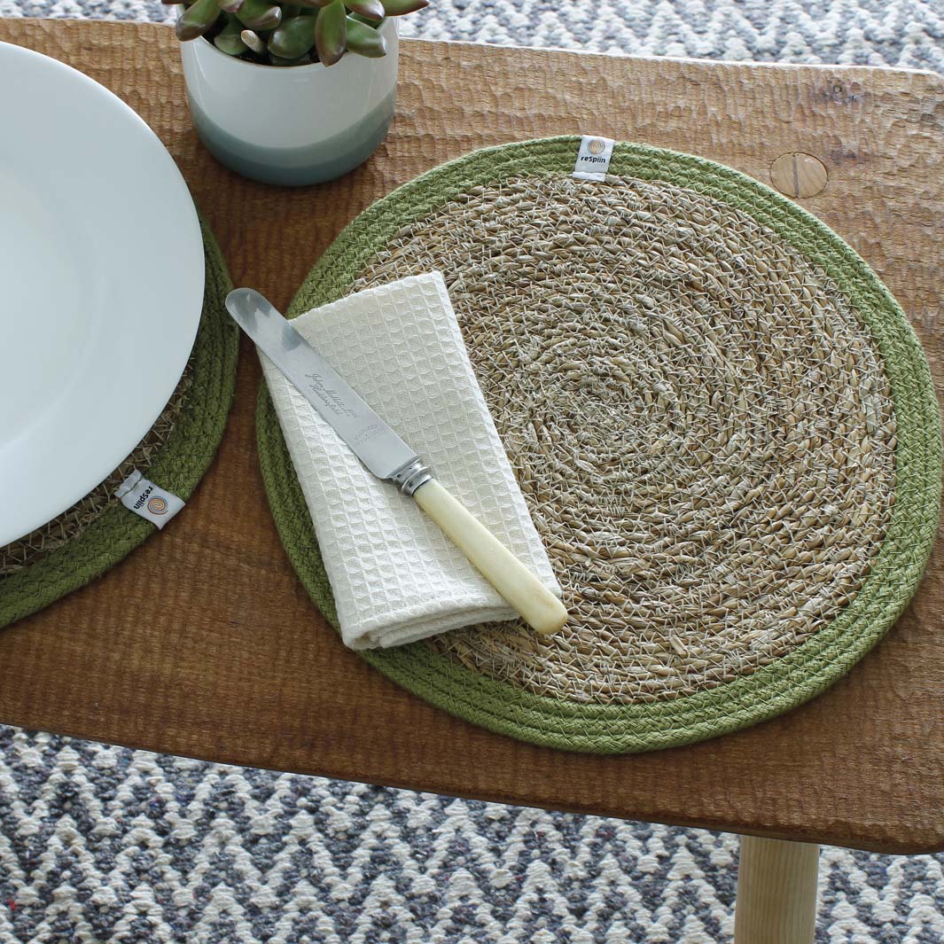 *NQP* Woven Seagrass + Jute Tablemat - NATURAL/GREEN